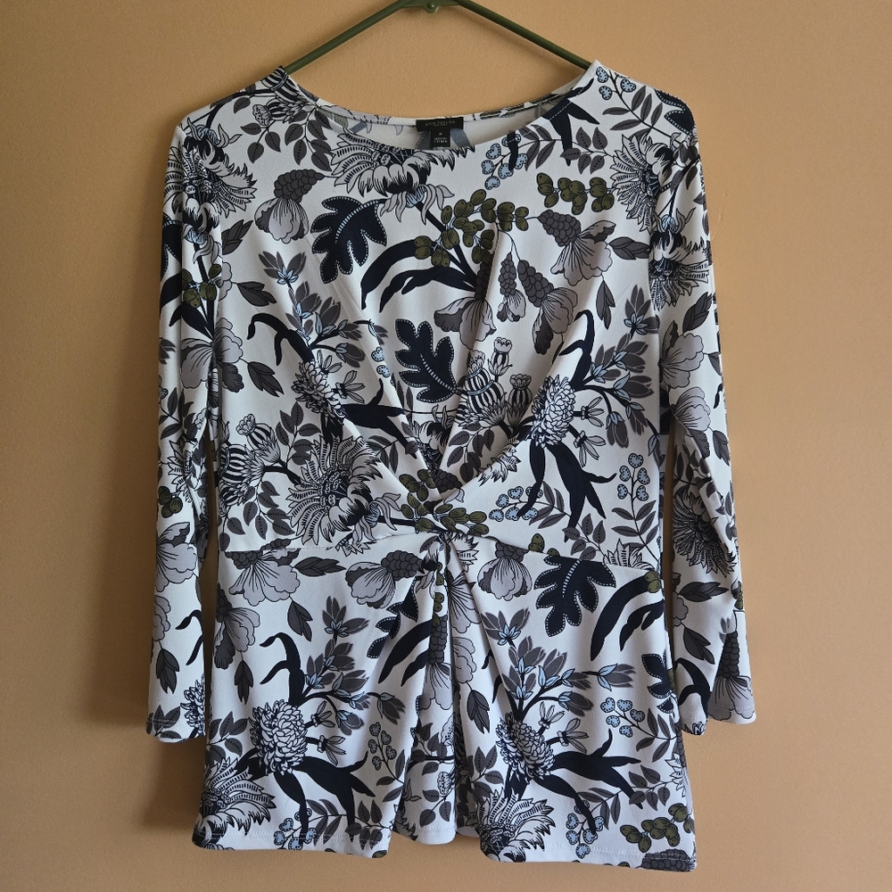 Ann Taylor Floral Top PTP=17.5"